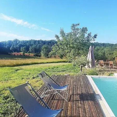 Holiday home Charmante Maison Perigourdine Renovee Saint-Alvere